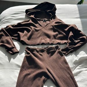 Beautiful ribbed 2 piece brown set crop top and flare pants